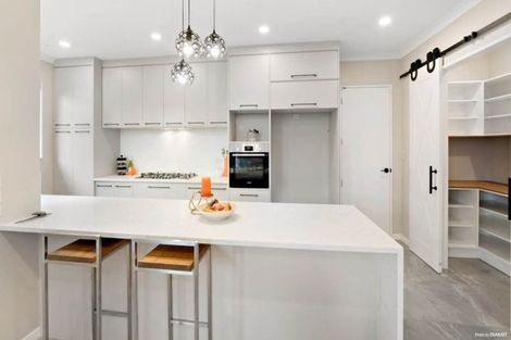 Photo of property in 37 Papareia Road, Karaka, Papakura, 2113