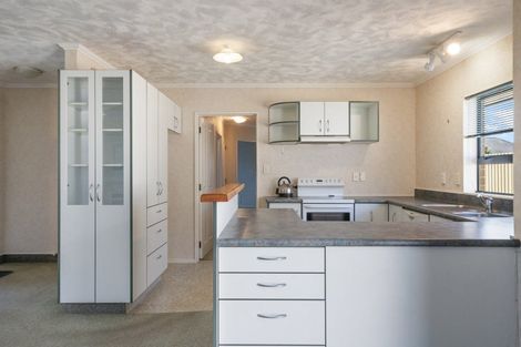 Photo of property in 52a Queen Street West, Levin, 5510