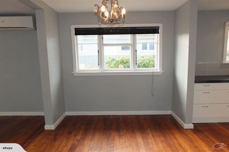 Photo of property in 106 Avonhead Road, Avonhead, Christchurch, 8042