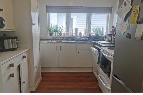 Photo of property in 27 Hillcrest Avenue, Hillcrest, Rotorua, 3015