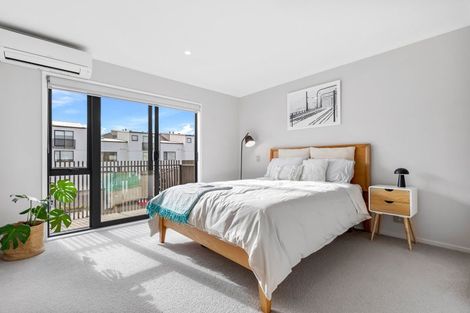 Photo of property in 37 Mapou Road, Hobsonville, Auckland, 0616