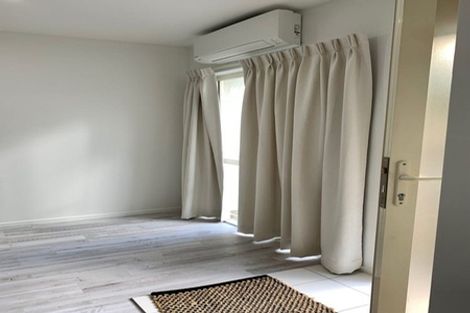 Photo of property in 3 Lyttelton Avenue, Forrest Hill, Auckland, 0620