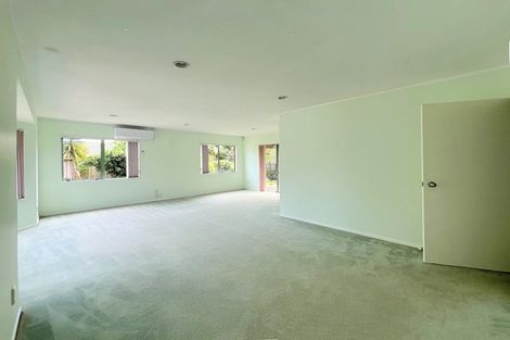 Photo of property in 6 Waylen Place, Burswood, Auckland, 2013