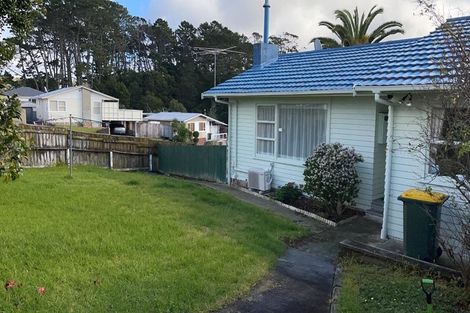 Photo of property in 105 Barrys Road, Glendene, Auckland, 0602