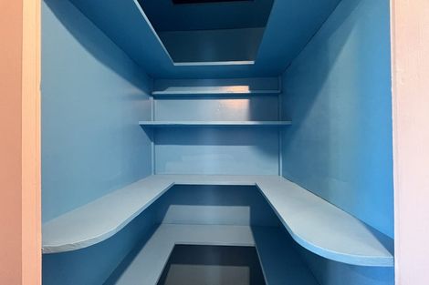 Photo of property in 64 Sylvan Crescent, Te Atatu South, Auckland, 0610