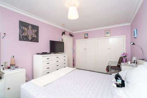 Photo of property in 121 Larnach Road, Vauxhall, Dunedin, 9013