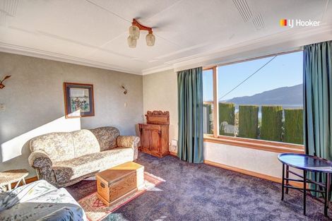 Photo of property in 34 Bayne Terrace, Macandrew Bay, Dunedin, 9014