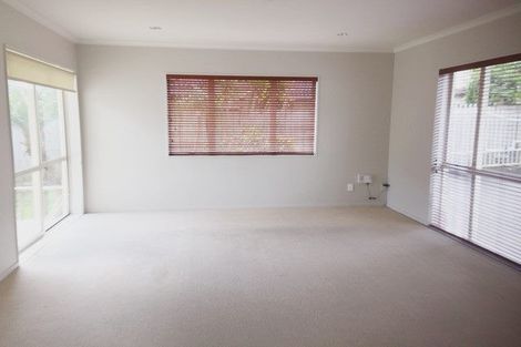 Photo of property in 7 Tsar Court, Flat Bush, Auckland, 2016