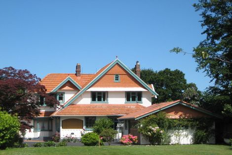 Photo of property in 140 North Parade, Richmond, Christchurch, 8013