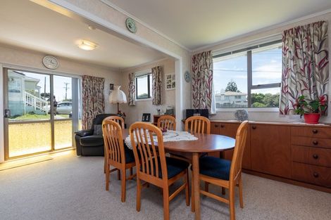 Photo of property in 32 Piko Street, Titahi Bay, Porirua, 5022