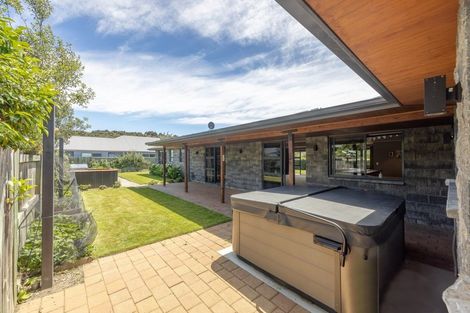 Photo of property in 2 Sherwin Avenue, Albert Town, Wanaka, 9305