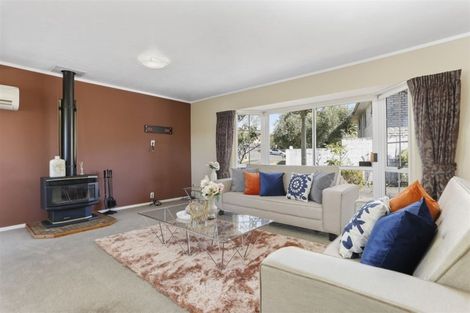Photo of property in 2/16 Fernbird Place, Massey, Auckland, 0614