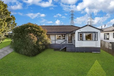 Photo of property in 52 Keegan Drive, Massey, Auckland, 0614