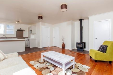 Photo of property in 64 Ernie Pinches Street, Wesley, Auckland, 1041