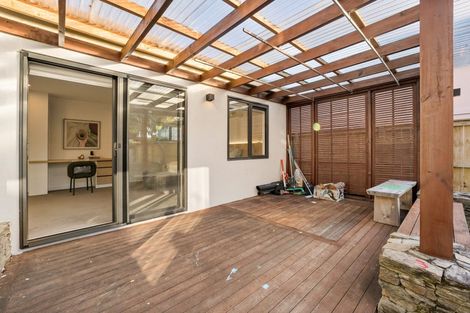 Photo of property in 1a Morrow Avenue, Bucklands Beach, Auckland, 2012