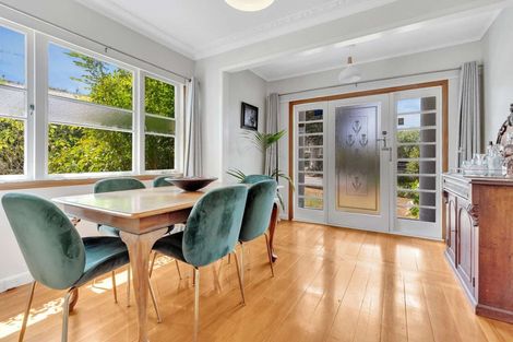 Photo of property in 67 Forest Lake Road, Forest Lake, Hamilton, 3200