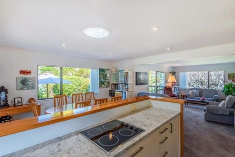 Photo of property in 2/30 Kowhai Road, Campbells Bay, Auckland, 0630