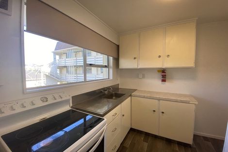 Photo of property in 5 Hawker Street, Mount Victoria, Wellington, 6011
