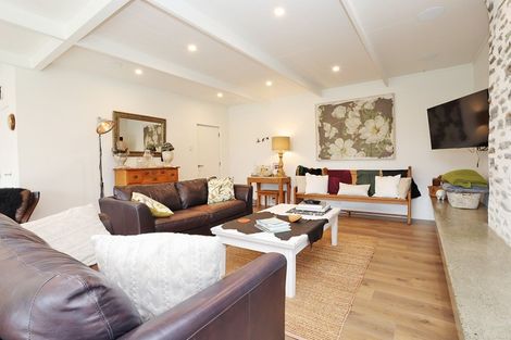 Photo of property in 32 Hillary Street, Winton, 9720