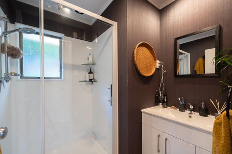 Photo of property in 35 Kairimu Street, Stokes Valley, Lower Hutt, 5019