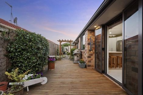 Photo of property in 120 Longview Drive, Papamoa Beach, Papamoa, 3118