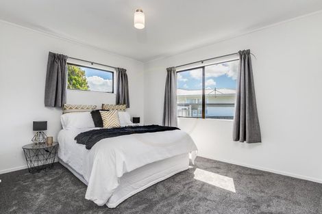 Photo of property in 2/12 Olive Crescent, Papatoetoe, Auckland, 2025