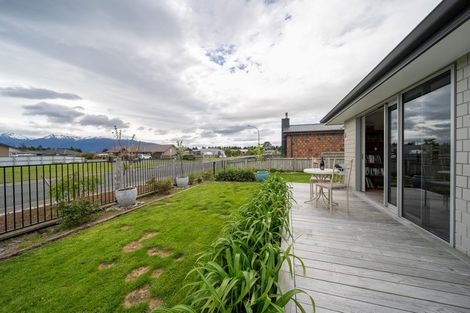 Photo of property in 61 Orbell Crescent, Te Anau, 9679