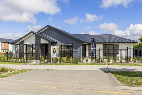 Photo of property in 75 Podgora Avenue, Huapai, Kumeu, 0810