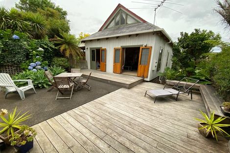 Photo of property in 1/66 Nile Road, Milford, Auckland, 0620