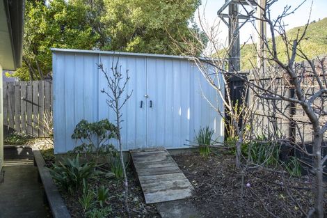 Photo of property in 71a Moana View Road, Waikawa, Picton, 7220