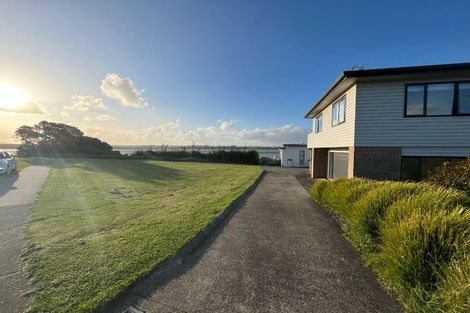 Photo of property in 163a Torkar Road, Clarks Beach, 2122