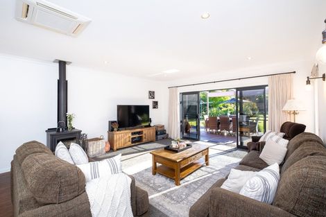 Photo of property in 21 Napier Street, Jervoistown, Napier, 4112