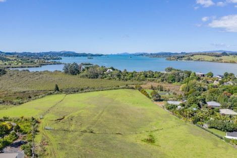 Photo of property in 79 Skudders Beach Road, Kerikeri, 0294