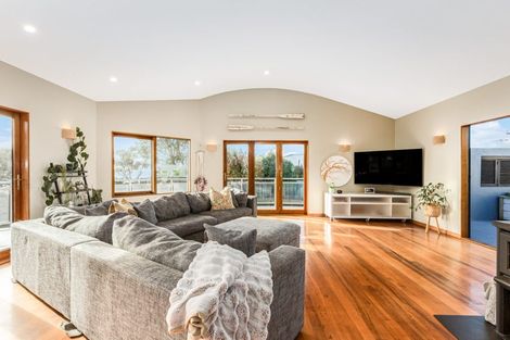 Photo of property in 13 Haunui Road, Pukerua Bay, 5026