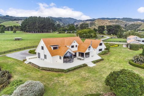 Photo of property in 156 Akatarawa Road, Reikorangi, Waikanae, 5391