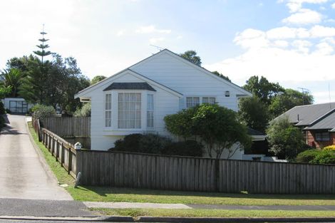 Photo of property in 14 Palliser Lane, Browns Bay, Auckland, 0630