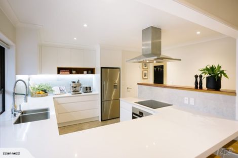 Photo of property in 119 Taylor Street, Cambridge, 3434