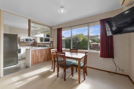 Photo of property in 2/4 Severn Place, Spotswood, New Plymouth, 4310