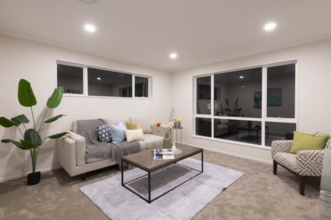 Photo of property in 30 Carrickdawson Drive, Flat Bush, Auckland, 2019