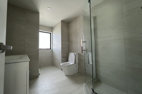 Photo of property in 2 Te Kaapia Road, Papakura, 2110