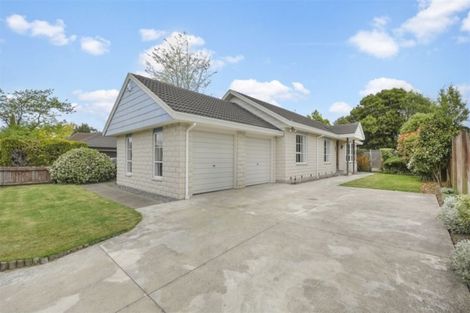 Photo of property in 35 Radiata Avenue, Parklands, Christchurch, 8083
