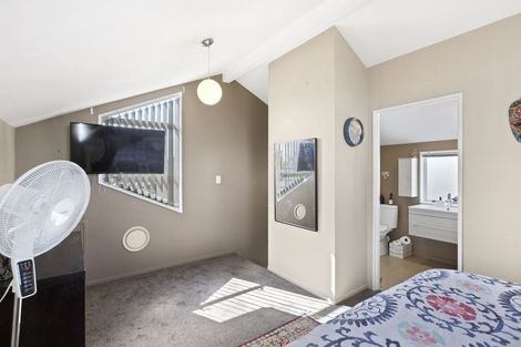 Photo of property in 29 Glucina Avenue, West Harbour, Auckland, 0618