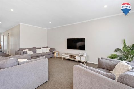 Photo of property in 17 Norton Park Avenue, Fairfield, Lower Hutt, 5011
