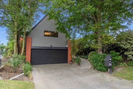 Photo of property in 24 Highland Place, Avonhead, Christchurch, 8042