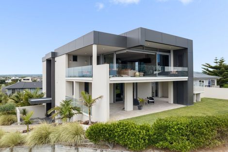 Photo of property in 7 Marjorie Lane, Papamoa Beach, Papamoa, 3118