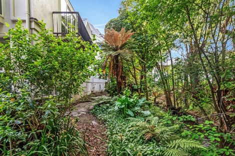 Photo of property in 2/88 Clyde Road, Ilam, Christchurch, 8041