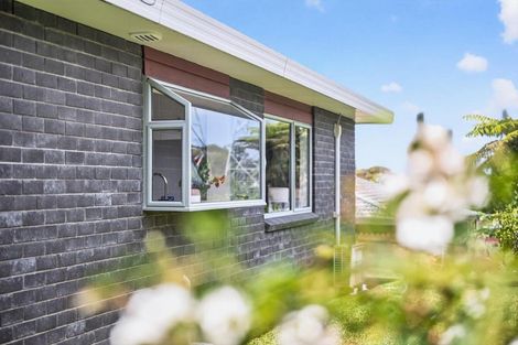Photo of property in 23 Faram Place, Massey, Auckland, 0614