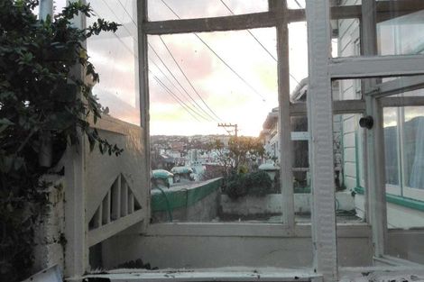 Photo of property in 71 Majoribanks Street, Mount Victoria, Wellington, 6011