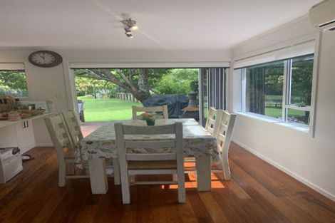 Photo of property in 84 Ravenwood Drive, Forrest Hill, Auckland, 0620