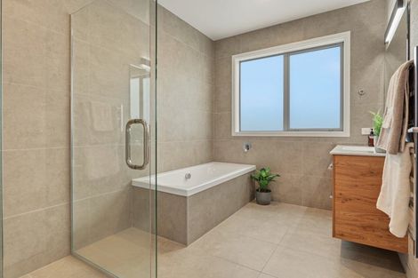 Photo of property in 1 Hass Drive, Ohauiti, Tauranga, 3112